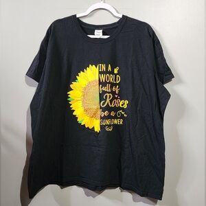 Black Sunflower Ladie's T-Shirt 4x GUC